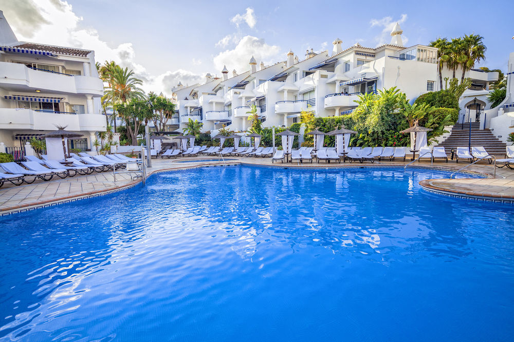 Sahara Sunset Aparthotel Benalmadena Exterior photo